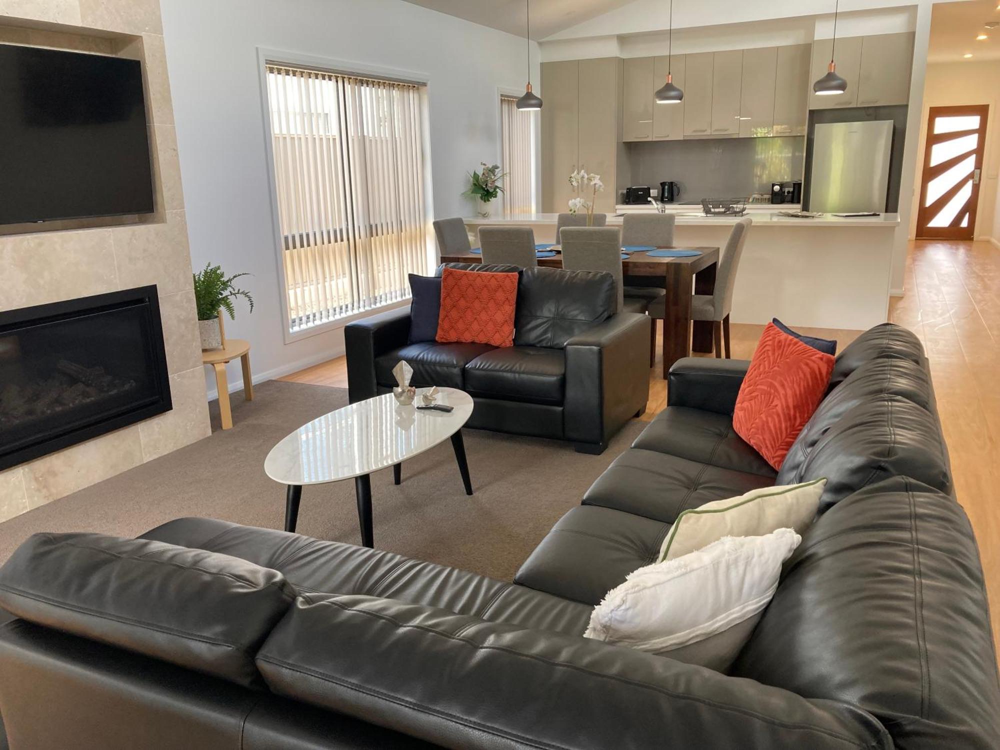 Mountain Mist Apartments Bright Ngoại thất bức ảnh